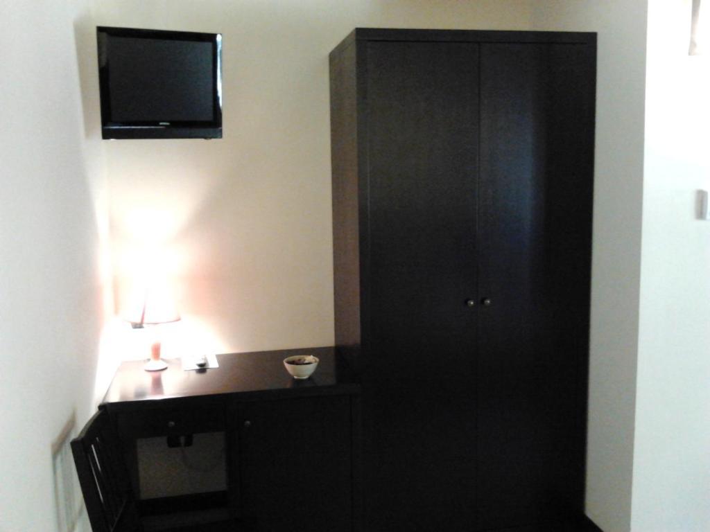 Agrihotel Papaya San Pietro Apostolo Habitación foto