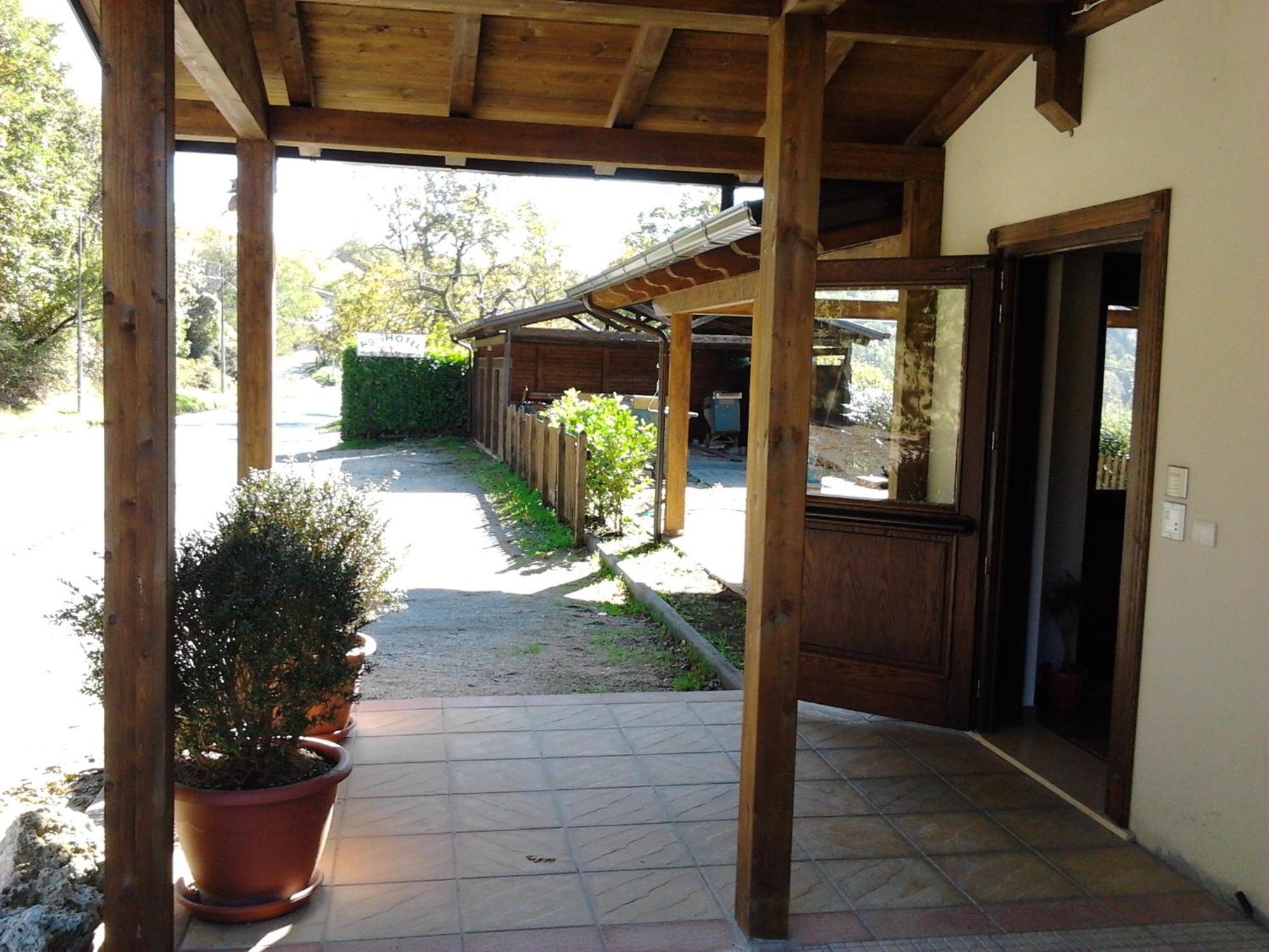 Agrihotel Papaya San Pietro Apostolo Exterior foto